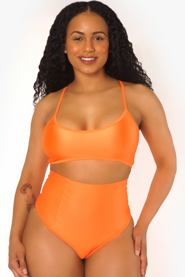 Top corto naranja con espalda de nadador